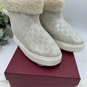Gucci women’s boots with Marino wool lining size 39 made in Italy